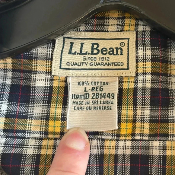L.L. Bean Men’s Long Sleeve Button-up shirt. Size L. Yellow, gray and white. - Picture 5 of 5